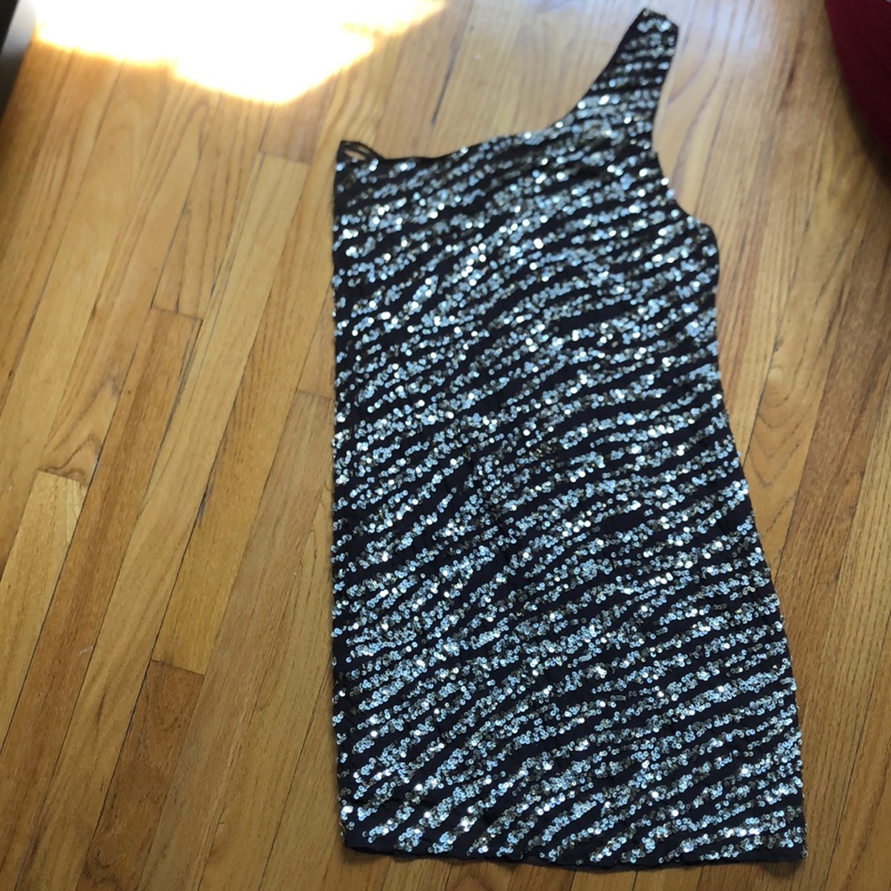 Alice and Olivia One shoulder Dress